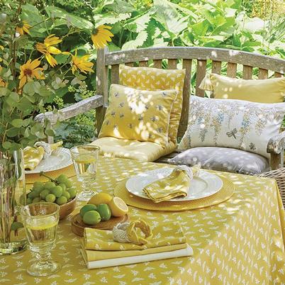 Walton & Co Bee Napkins Orche Set of 4